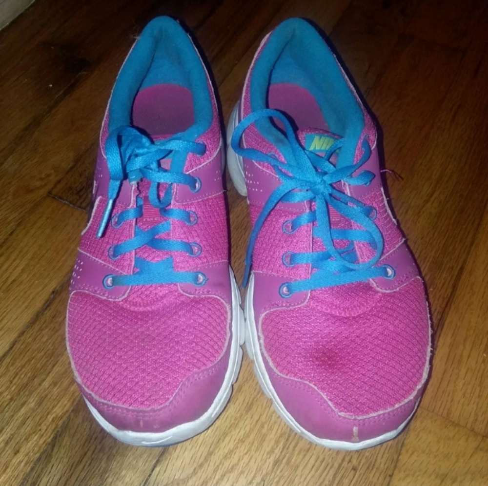 Nike shoes
